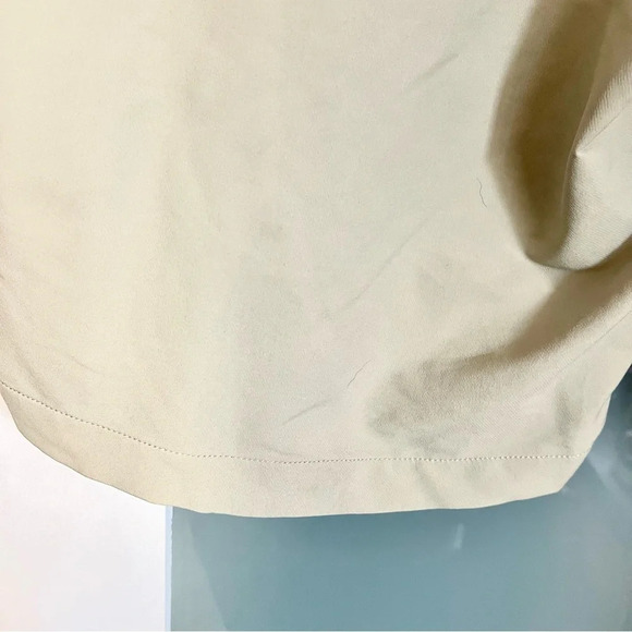 Under Armour Golf Shorts 1377302 Beige Tan 289 men’s Size 40 Loose Dress shorts - Picture 9 of 10